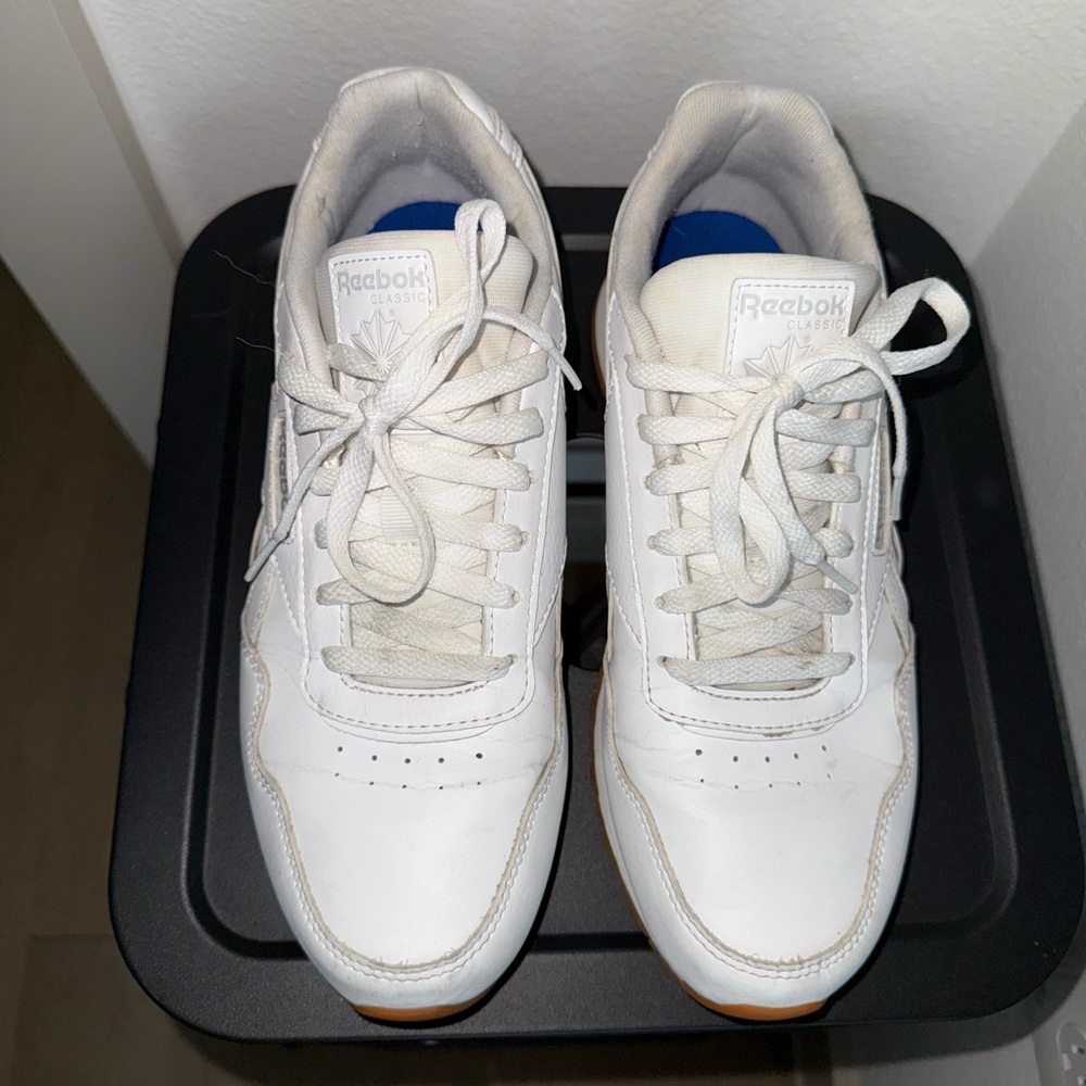 White Reebok sneakers - Picture 3 of 3